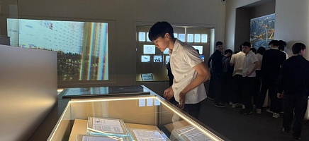 160 школьников посетили Архив Президента РК и познакомились с историей страны  фото галереи 7